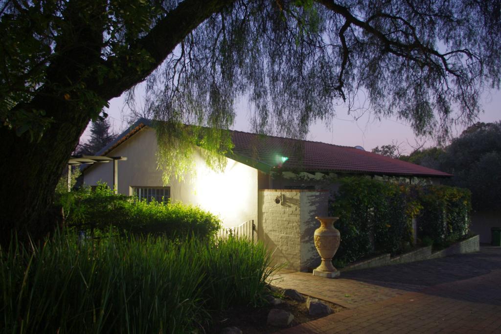 Pepper Tree Guest House Rivonia Sandton Buitenkant foto
