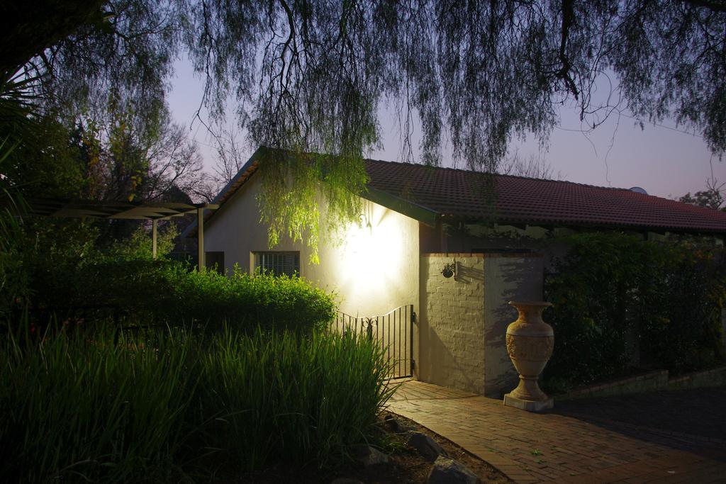 Pepper Tree Guest House Rivonia Sandton Buitenkant foto